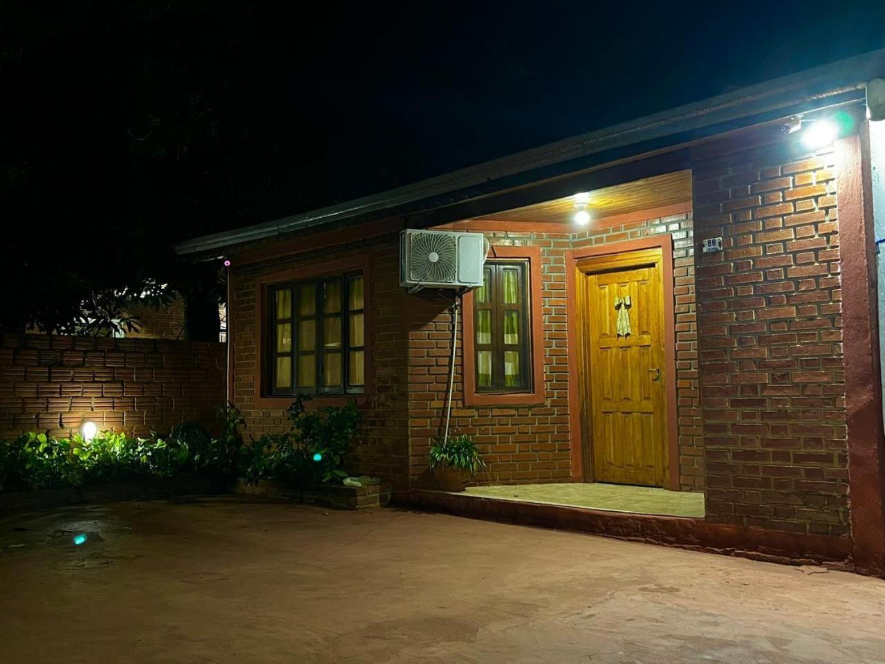 Villa Dona Rosa Puerto Iguazú Exterior foto